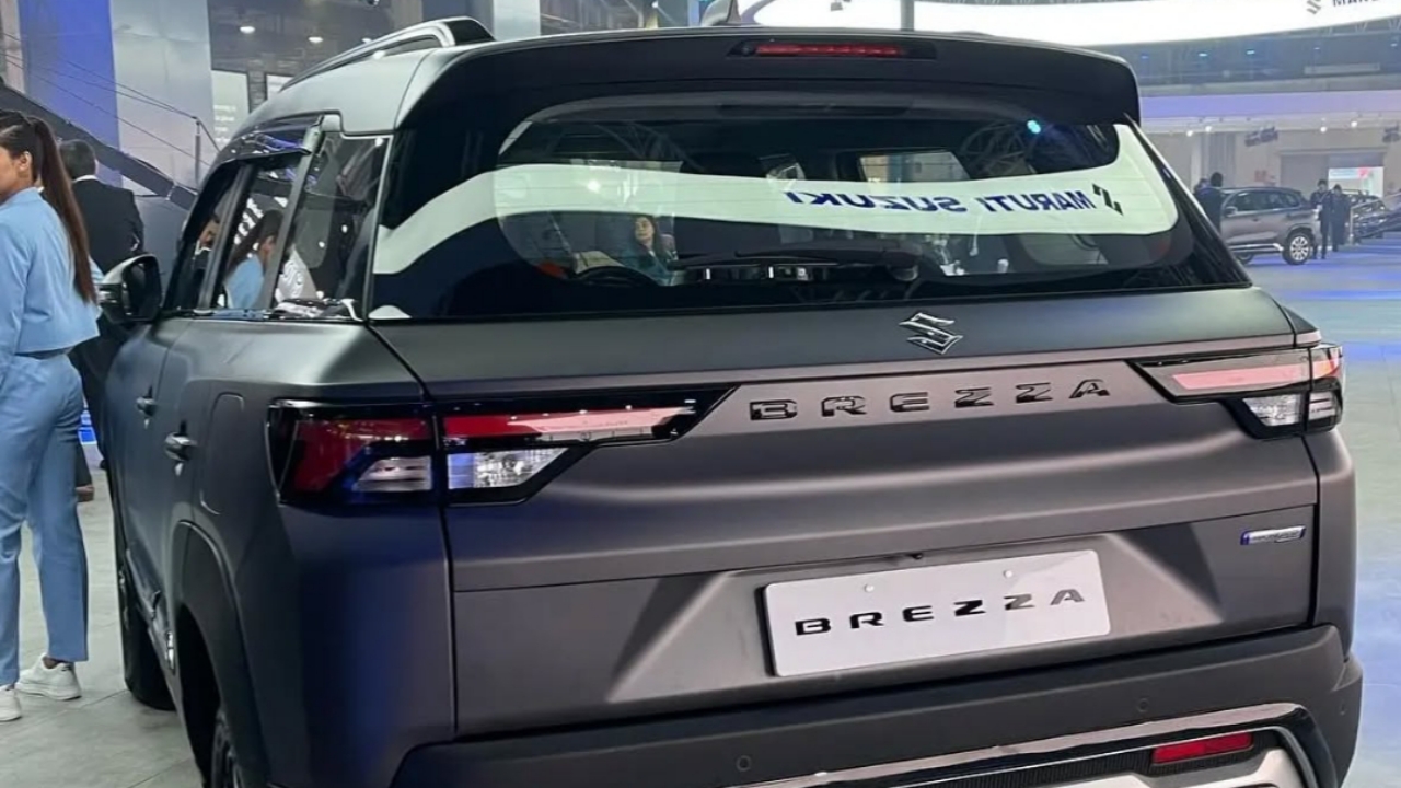 20250424 170142 Maruti Suzuki Brezza: इस साल सबसे ज्यादा बिकी है मारुति की ये कार, यहां देखें सभी वेरिएंट के दाम....