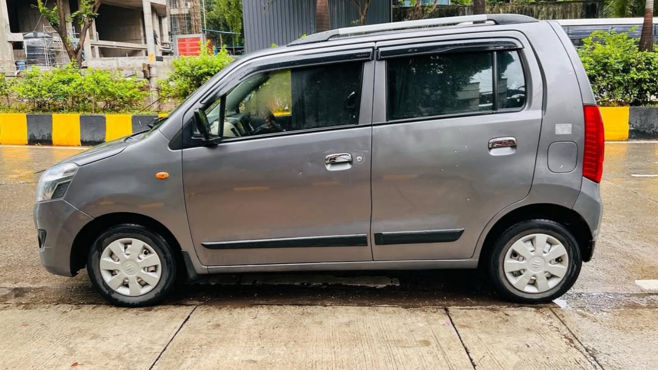 20250425 174601 Maruti Suzuki WagonR: चाहिए दमदार माइलेज वाली कार, तो ये गाड़ी आपको नहीं करेगी निराश