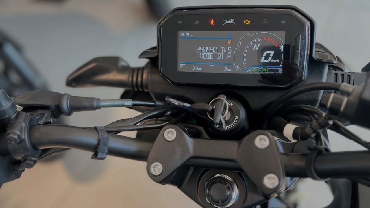 TVS Raider के साथ करें हर सफर स्टाइलिश और दमदार, जानिए क्या होने वाला है कीमतबाइक! 2 TVS Raider के साथ करें हर सफर स्टाइलिश और दमदार, जानिए क्या होने वाला है कीमतबाइक! TVS Raider के साथ करें हर सफर स्टाइलिश और दमदार, जानिए क्यों सबको दीवाना बना रही है ये बाइक!