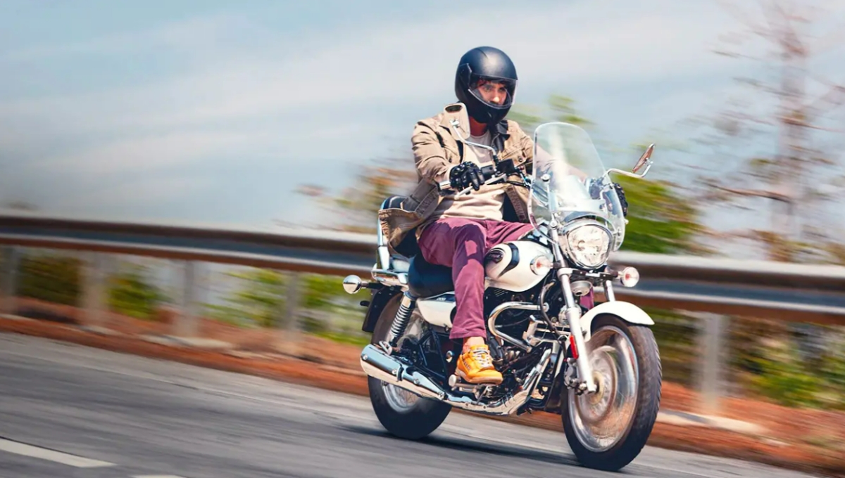 Bajaj Avenger Cruise 220: ₹1.43 लाख में रॉयल लुक और शानदार परफॉर्मेंस वाली क्रूज़र बाइक दिलों पर छा जाने वाली सवारी