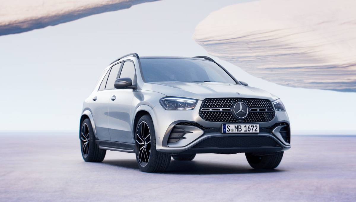 Mercedes-Benz GLE: शाही अंदाज़ में सफ़र का नया नाम, दमदार फीचर्स और कीमत ₹96.40 लाख से शुरू