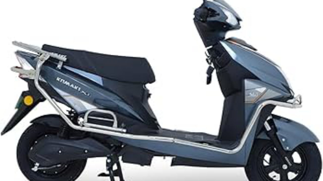 केवल ₹35,999 की कीमत पर लॉन्च हुई Komaki X-One इलेक्ट्रिक स्कूटर, मिलेगी 150KM तक की रेंज 3 केवल ₹35,999 की कीमत पर लॉन्च हुई Komaki X-One इलेक्ट्रिक स्कूटर, मिलेगी 150KM तक की रेंज केवल ₹35,999 की कीमत पर लॉन्च हुई Komaki X-One इलेक्ट्रिक स्कूटर, मिलेगी 150KM तक की रेंज