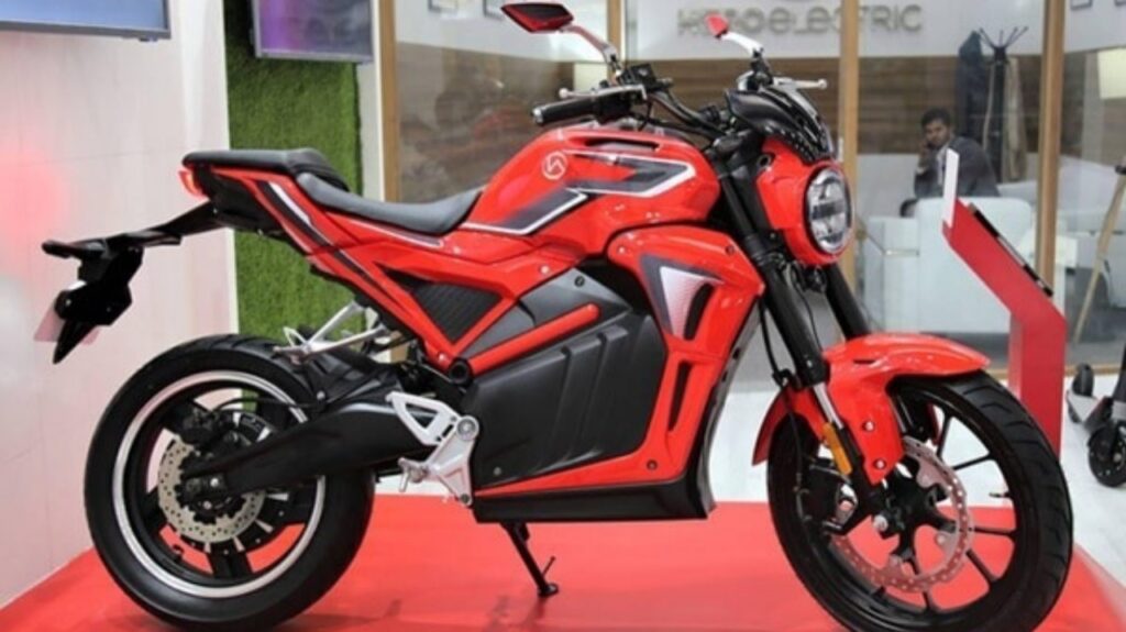 Hero ने मचाई धूम… आ गया Hero Ae-8, कीमत सिर्फ Rs.34,999! 120 Km रेंज, 45Km/h टॉप स्पीड 2 Hero ने मचाई धूम… आ गया Hero Ae-8, कीमत सिर्फ Rs.34,999! 120 Km रेंज, 45Km/h टॉप स्पीड Hero ने मचाई धूम… आ गया Hero Ae-8, कीमत सिर्फ Rs.34,999! 120 Km रेंज, 45Km/h टॉप स्पीड