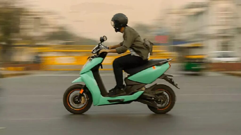 Ather 450S इलेक्ट्रिक स्कूटर, 100KM रेंज के साथ स्मार्ट फीचर्स का वादा 13 Ather 450S इलेक्ट्रिक स्कूटर, 100KM रेंज के साथ स्मार्ट फीचर्स का वादा Ather 450S इलेक्ट्रिक स्कूटर, 100KM रेंज के साथ स्मार्ट फीचर्स का वादा