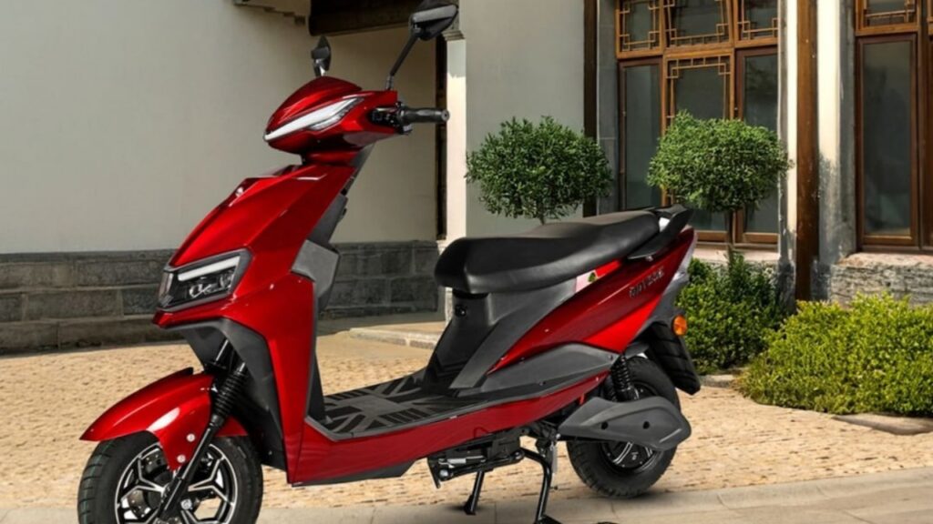 Odysse HyFy: गरीबों की सुनी गई… ₹42000 में इलेक्ट्रिक स्कूटर हुआ लॉन्च, 95 KM रेंज और RTO 2 Odysse HyFy: गरीबों की सुनी गई… ₹42000 में इलेक्ट्रिक स्कूटर हुआ लॉन्च, 95 KM रेंज और RTO Odysse HyFy: गरीबों की सुनी गई… ₹42000 में इलेक्ट्रिक स्कूटर हुआ लॉन्च, 95 KM रेंज और RTO