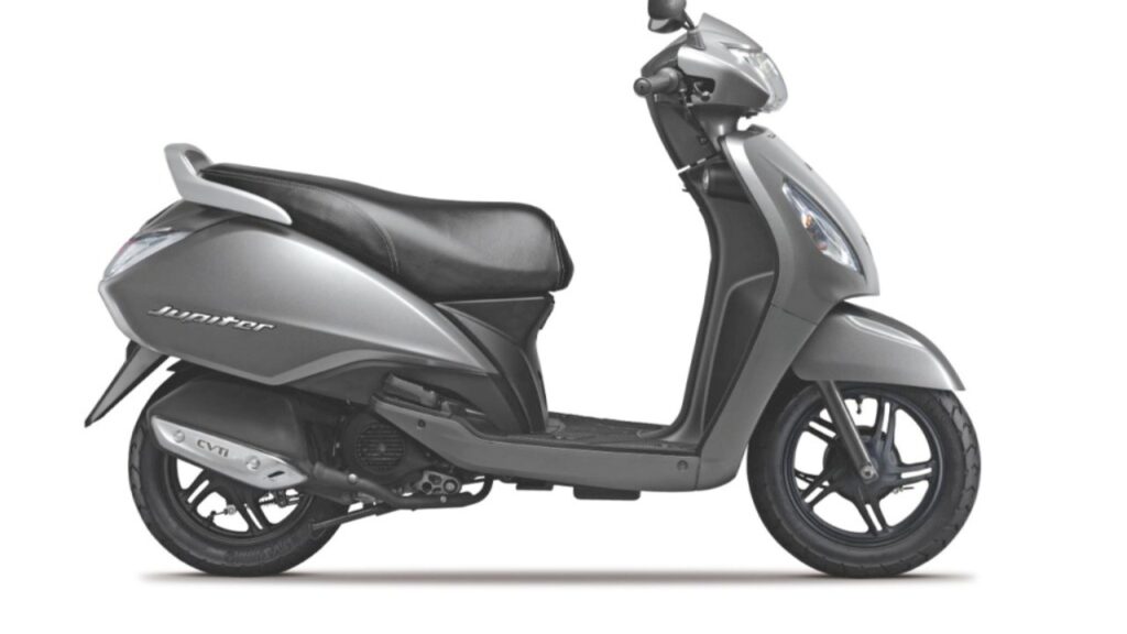 अब इंतजार हुआ खत्म… Bajaj और OLA की मुश्किलें बढ़ाने आ गया TVS Jupiter Electric, 200 Km रेंज, ब्लूटूथ कनेक्टिविटी, कीमत भी- Rs.89,999 1 अब इंतजार हुआ खत्म… Bajaj और OLA की मुश्किलें बढ़ाने आ गया TVS Jupiter Electric, 200 Km रेंज, ब्लूटूथ कनेक्टिविटी, कीमत भी- Rs.89,999 अब इंतजार हुआ खत्म… Bajaj और OLA की मुश्किलें बढ़ाने आ गया TVS Jupiter Electric, 200 Km रेंज, ब्लूटूथ कनेक्टिविटी, कीमत भी- Rs.89,999