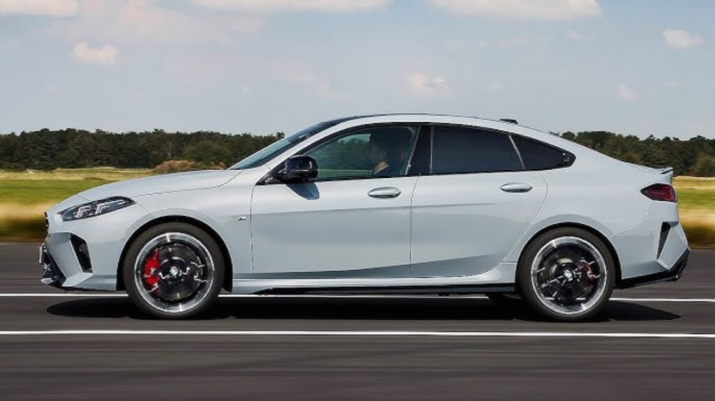 BMW 2 Series 2025: लग्जरी इंटीरियर और कंफर्टेबल के साथ, सिर्फ ₹46 लाख में होगी लॉन्च 1 BMW 2 Series 2025: लग्जरी इंटीरियर और कंफर्टेबल के साथ, सिर्फ ₹46 लाख में होगी लॉन्च BMW 2 Series 2025: लग्जरी इंटीरियर और कंफर्टेबल के साथ, सिर्फ ₹46 लाख में होगी लॉन्च