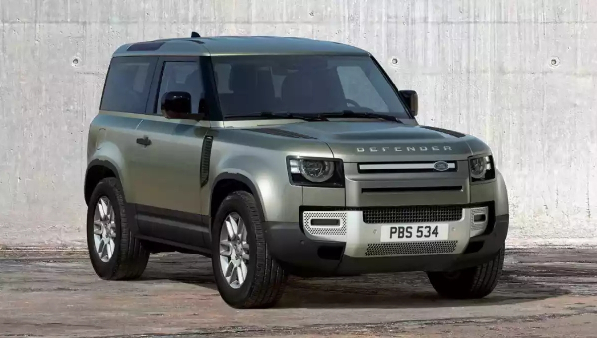 ₹2.30 करोड़ की कीमत वाली शाही सवारी जानिए Land Rover Defender V8 के लग्ज़री फीचर्स