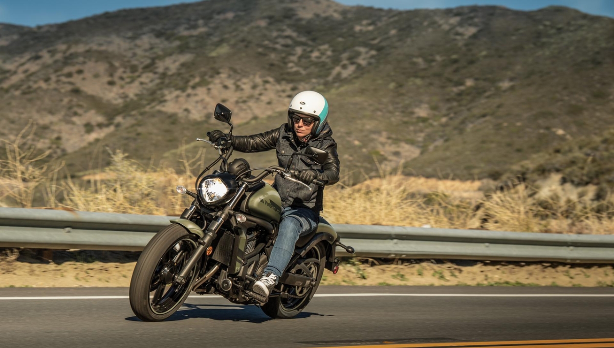  Kawasaki Vulcan S: ₹7.10 लाख में मिलेगी Cruiser स्टाइल और दमदार परफॉर्मेंस का तड़का