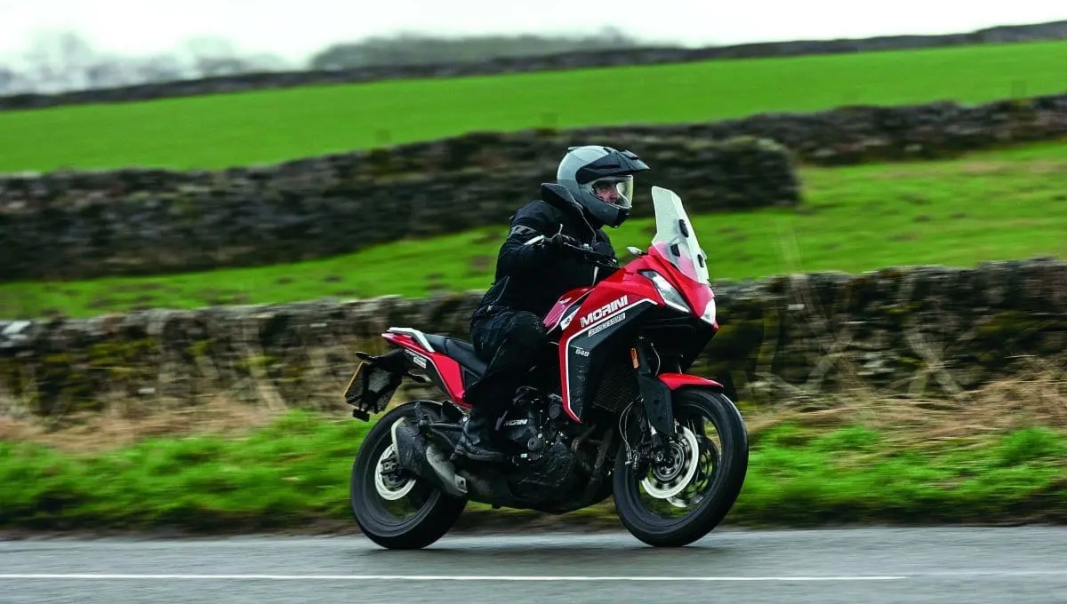 Moto Morini X-Cape: ₹7.20 लाख की एडवेंचर बाइक जो हर मोड़ पर रोमांच से भर दे