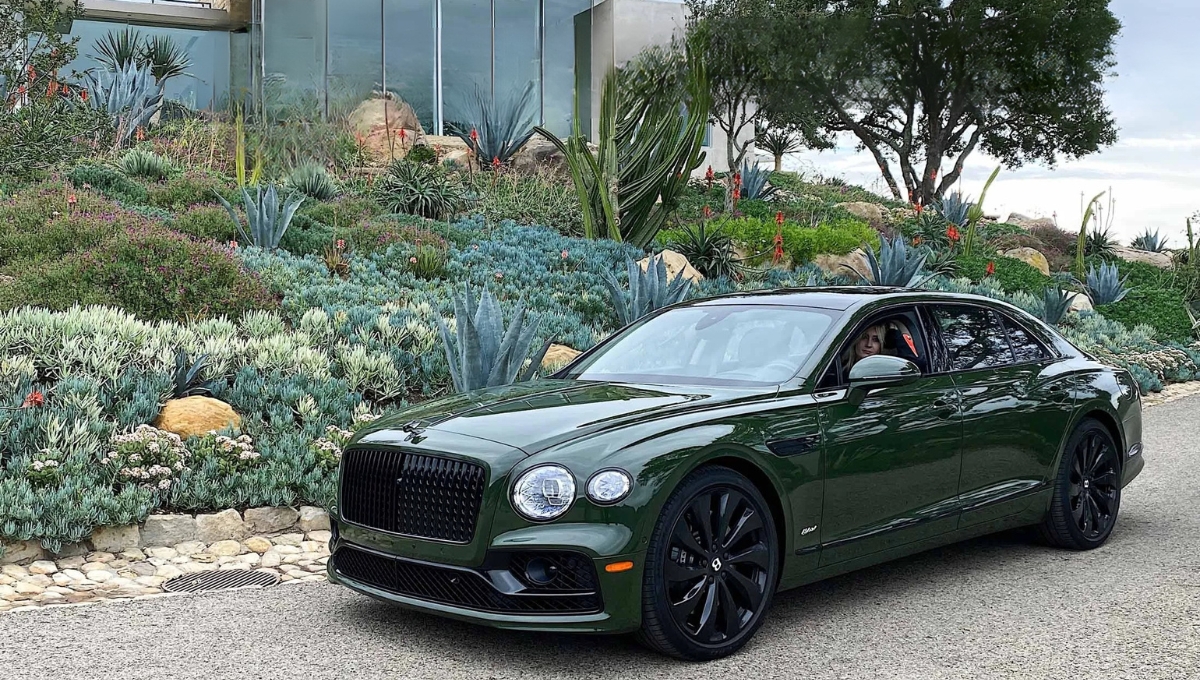 Bentley Flying Spur: ₹5.25 करोड़ की लक्ज़री सेडान जो बनाए हर सफर को रॉयल एक्सपीरियंस
