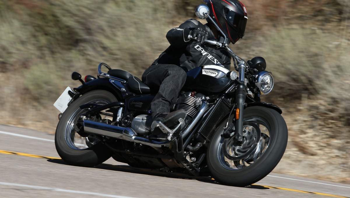 सिर्फ ₹12.85 लाख में आएगी शाही राइड का अनुभव जानिए Triumph Bonneville Speedmaster के दमदार फीचर्स