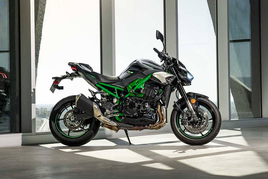 Kawasaki Ninja Z900: पावर और लुक का शानदार मिश्रण, 10 लाख से भी कम में उपलब्ध सभी फीचर्स के साथ 2 Kawasaki Ninja Z900: पावर और लुक का शानदार मिश्रण, 10 लाख से भी कम में उपलब्ध सभी फीचर्स के साथ Kawasaki Ninja Z900: पावर और लुक का शानदार मिश्रण, 10 लाख से भी कम में उपलब्ध सभी फीचर्स के साथ