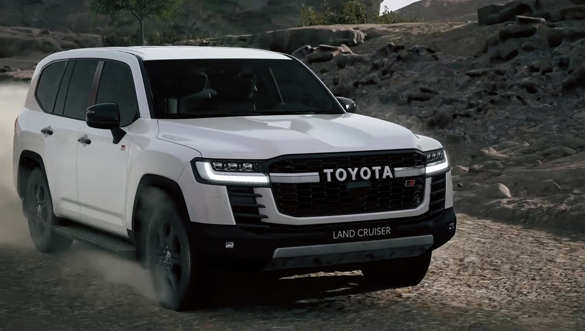 ₹2.10 करोड़ की Toyota Land Cruiser 300: लग्ज़री, ताक़त और सेफ्टी का परफेक्ट मेल