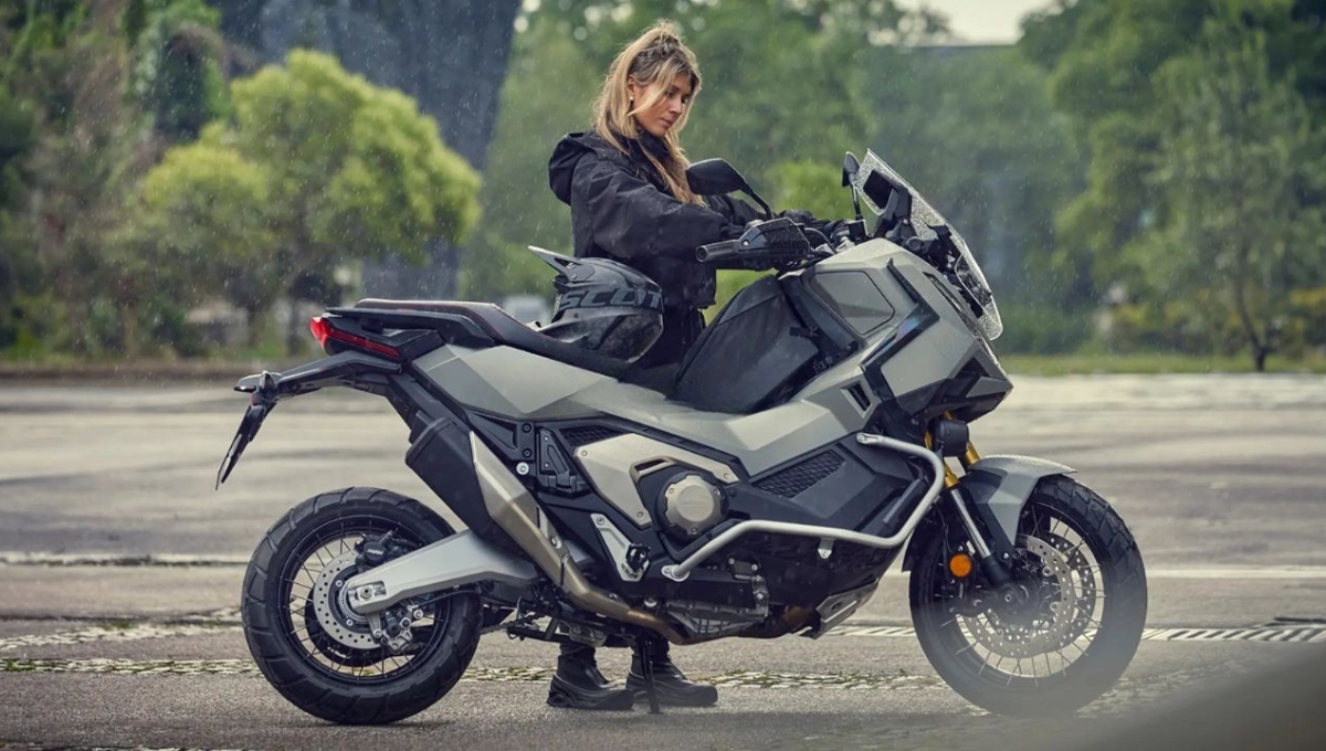 नई Honda X-ADV आई है दिल जीतने 745cc इंजन, Bluetooth कनेक्टिविटी और जबरदस्त राइडिंग का वादा