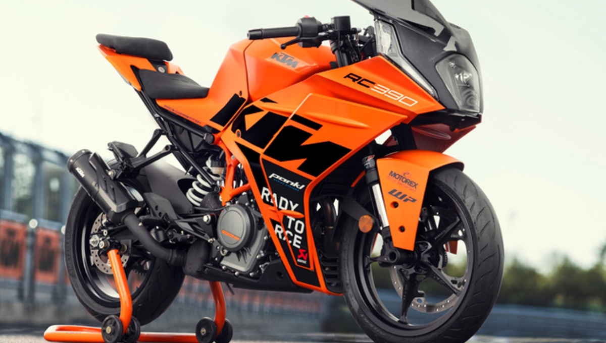 KTM RC 390 आई 2025 में नए अवतार में ₹3.18 लाख की कीमत में मिले Quickshifter और Traction Control