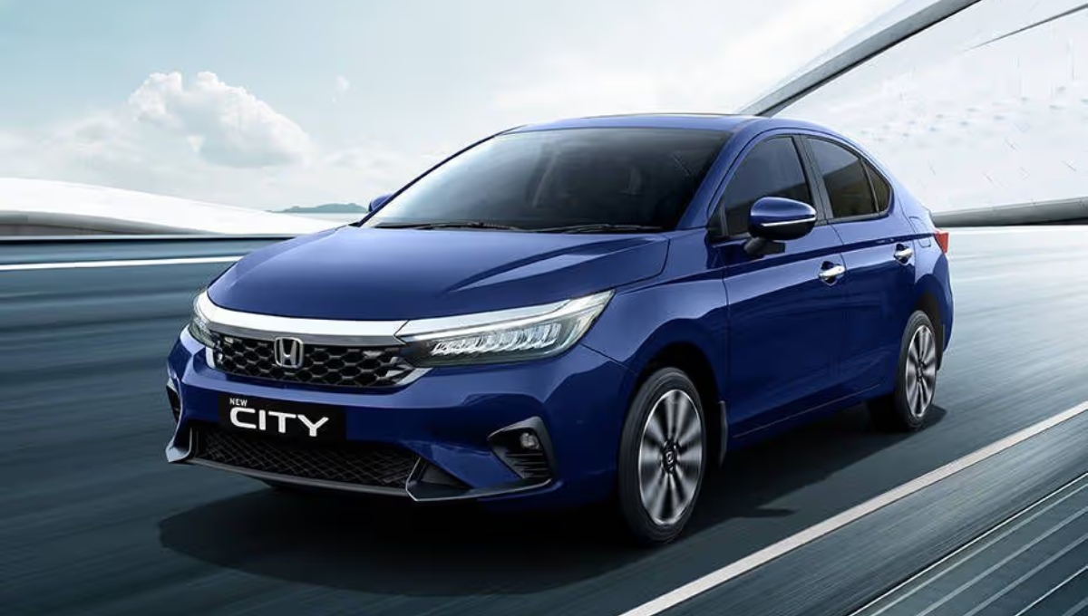 Honda City 2025: 119.35 bhp पावर, 18.4 kmpl माइलेज और प्रीमियम इंटीरियर्स, कीमत सिर्फ ₹12 लाख से शुरू