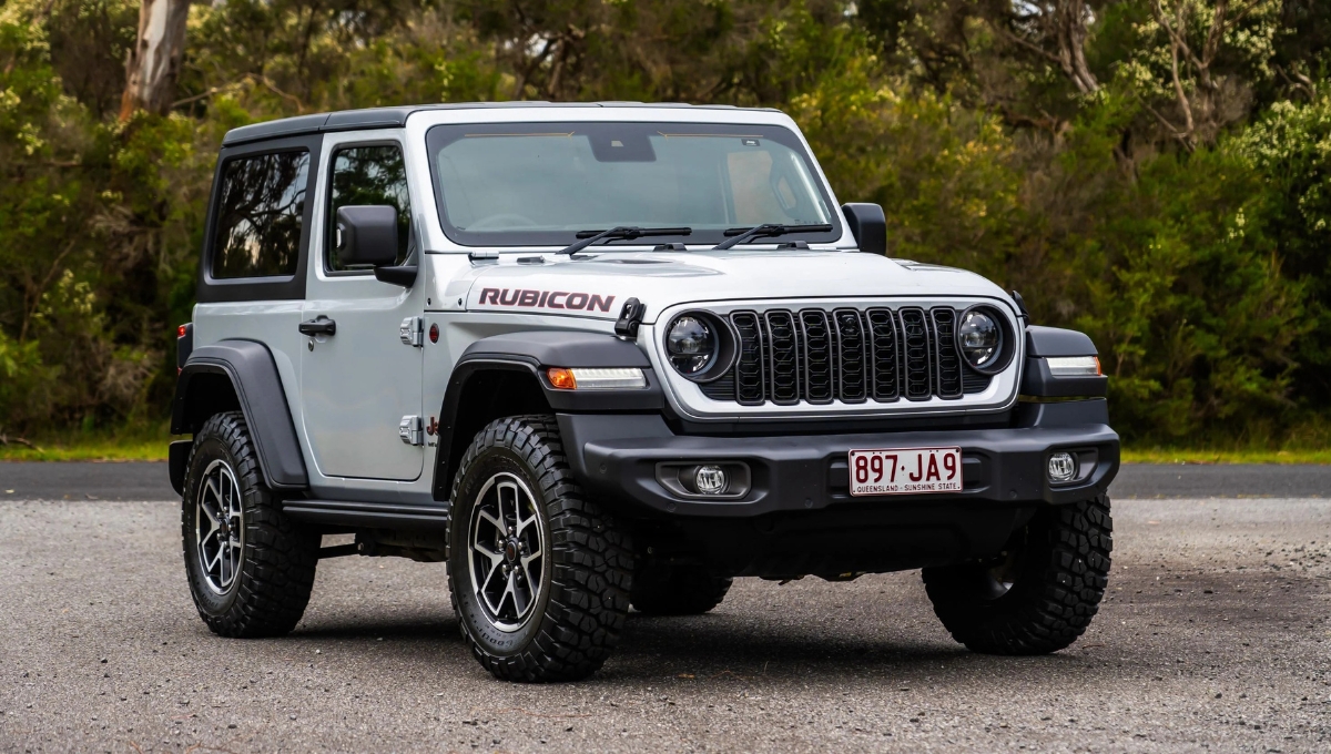 Jeep Wrangler 2025: ₹62 लाख में मिल रही है 400Nm टॉर्क वाली रॉयल SUV, फीचर्स देख रह जाएंगे दंग